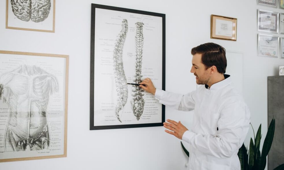 Osteochondrosis occurs due to dystrophy of spinal and intervertebral disc tissue