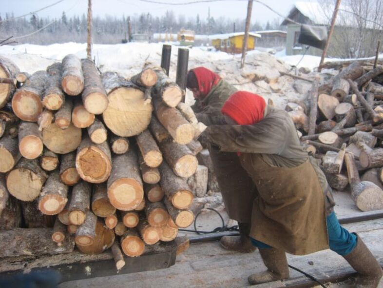 Daily hard work is one of the main risk factors for developing joint disease